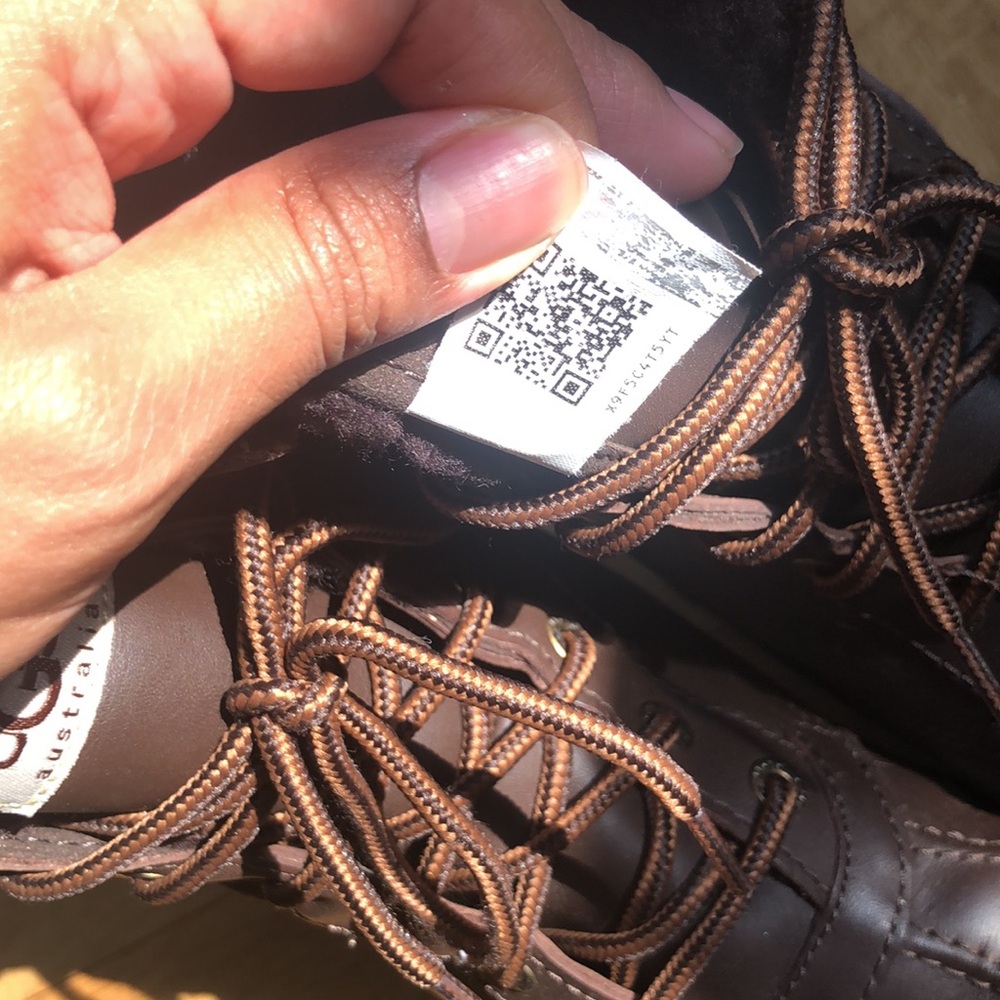 Ugg Adirondack - image 3